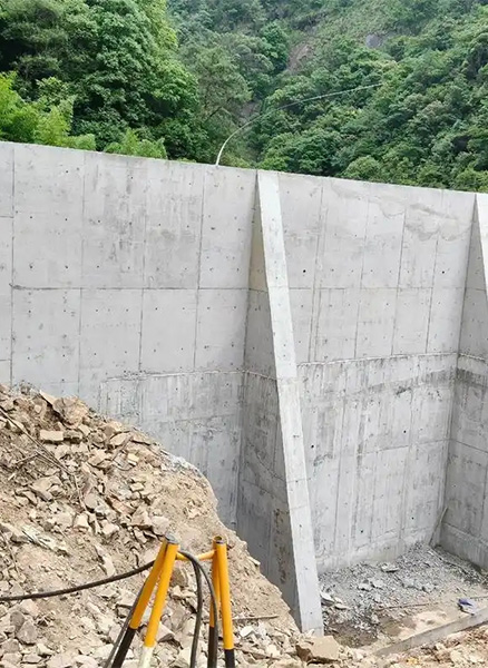 淮北濉溪县重力式挡土墙
